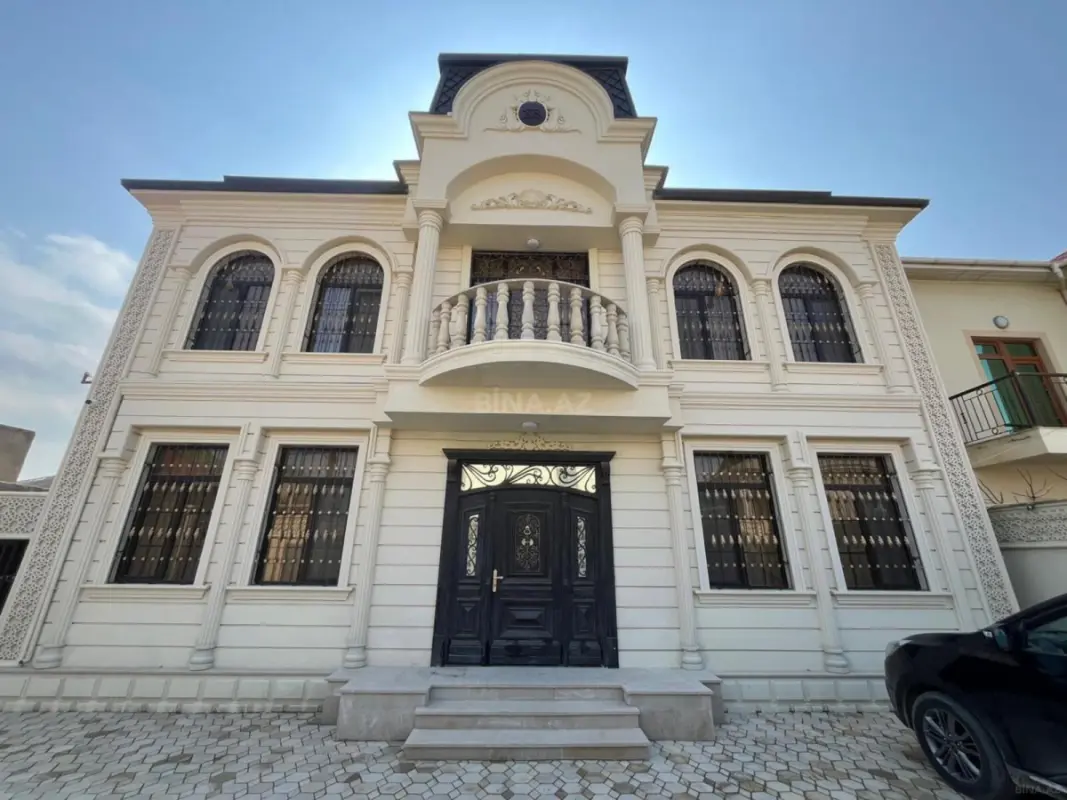 Satılır 6 otaqlı həyət evi 450 m²