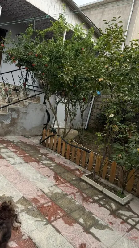 Satılır 4 otaqlı həyət evi 100 m²