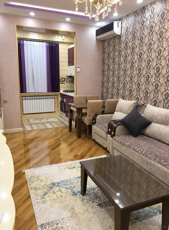 Kirayə verilir 2 otaqlı mənzil 80 m²