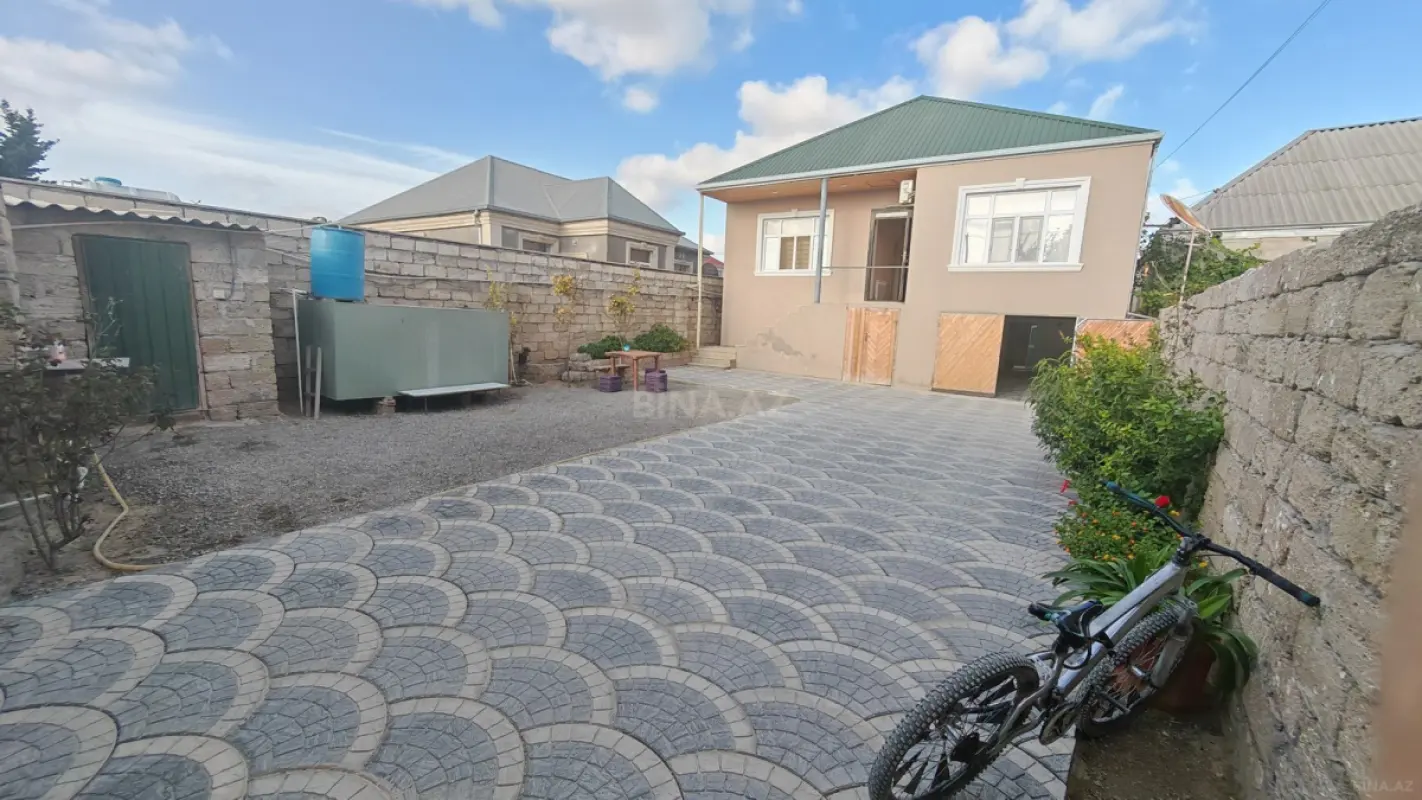 Satılır 4 otaqlı həyət evi 120 m²