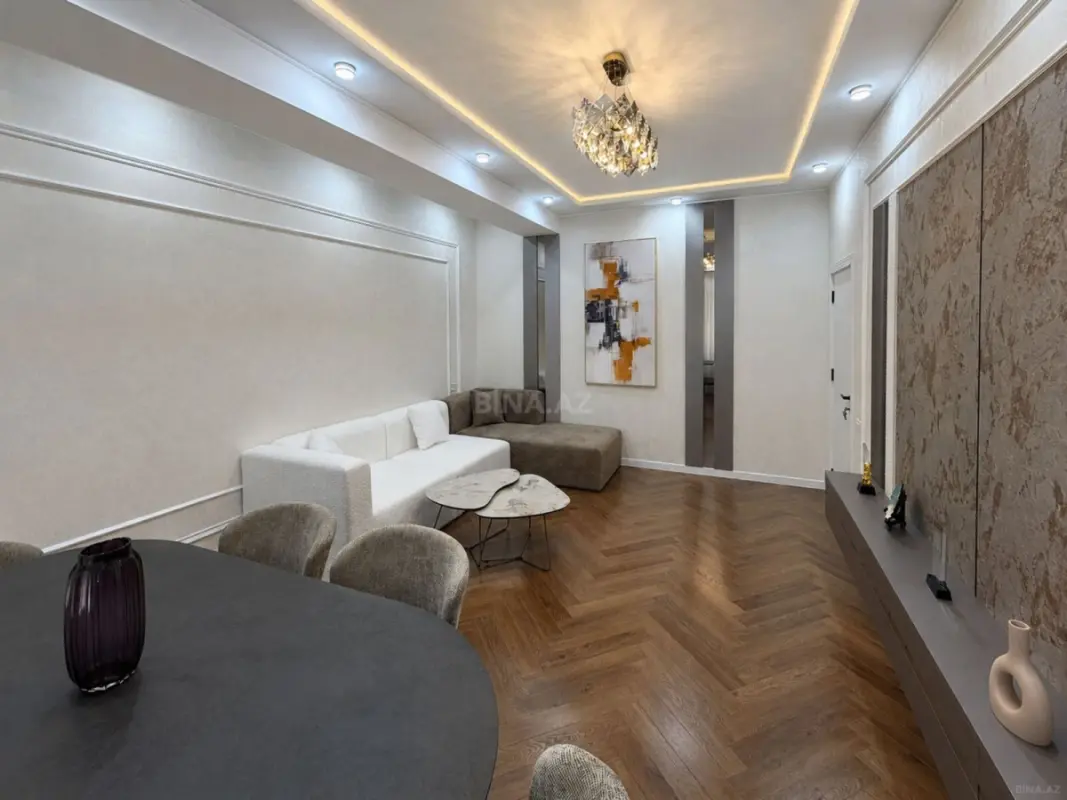 Satılır 2 otaqlı mənzil 85 m²