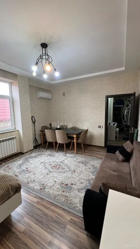 Satılır 1 otaqlı mənzil 38 m²
