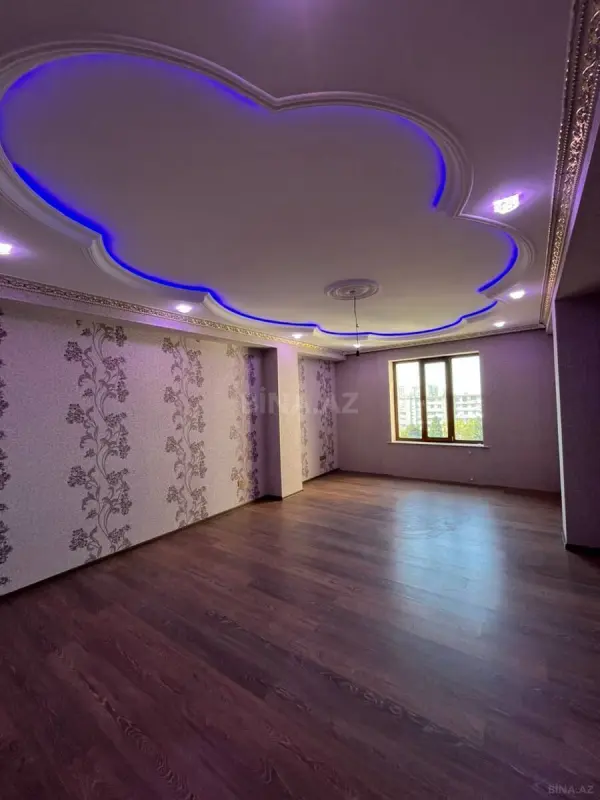 Satılır 4 otaqlı mənzil 170 m²