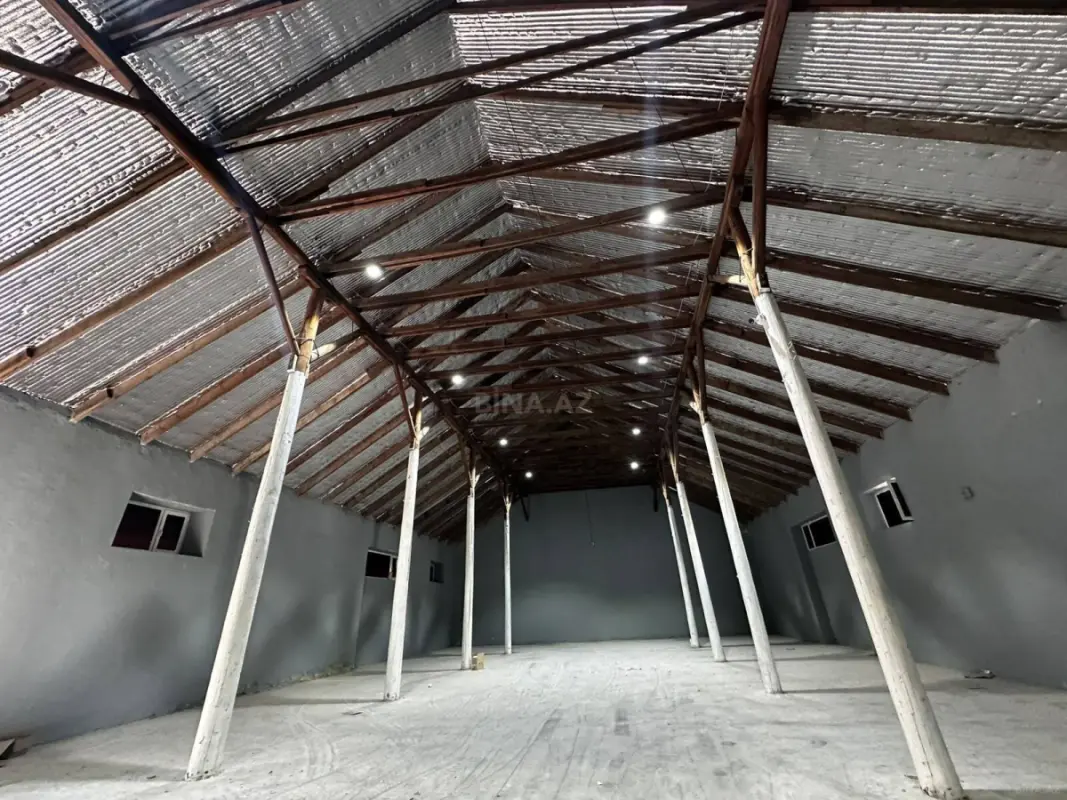 Kirayə verilir obyekt 210 m²