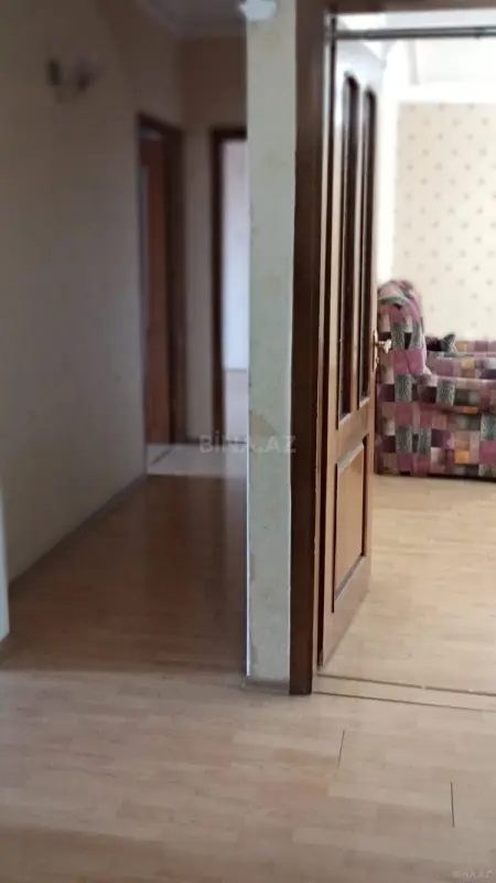 Kirayə verilir 5 otaqlı mənzil 120 m²
