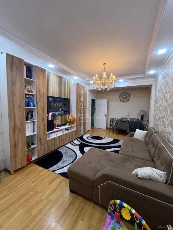 Satılır 3 otaqlı mənzil 110 m²