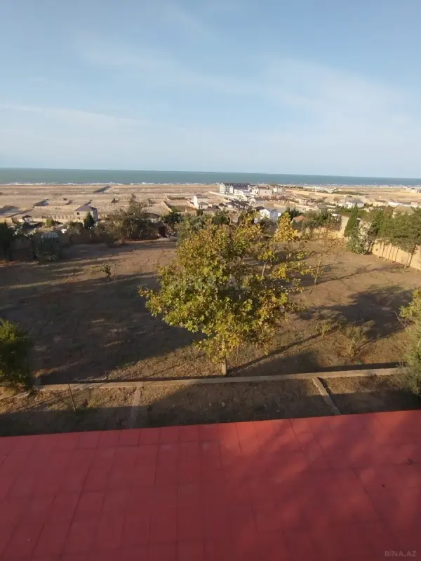 Satılır 6 otaqlı həyət evi 220 m²