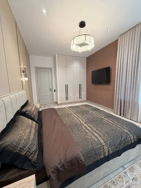 Kirayə verilir 2 otaqlı mənzil 68 m²
