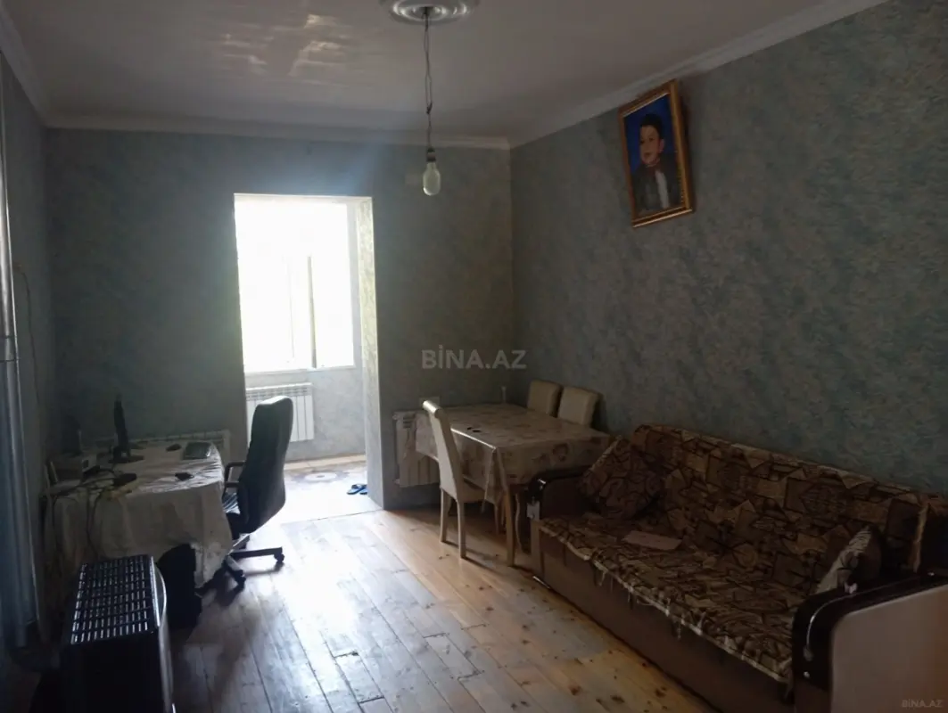 Satılır 6 otaqlı həyət evi 230 m²