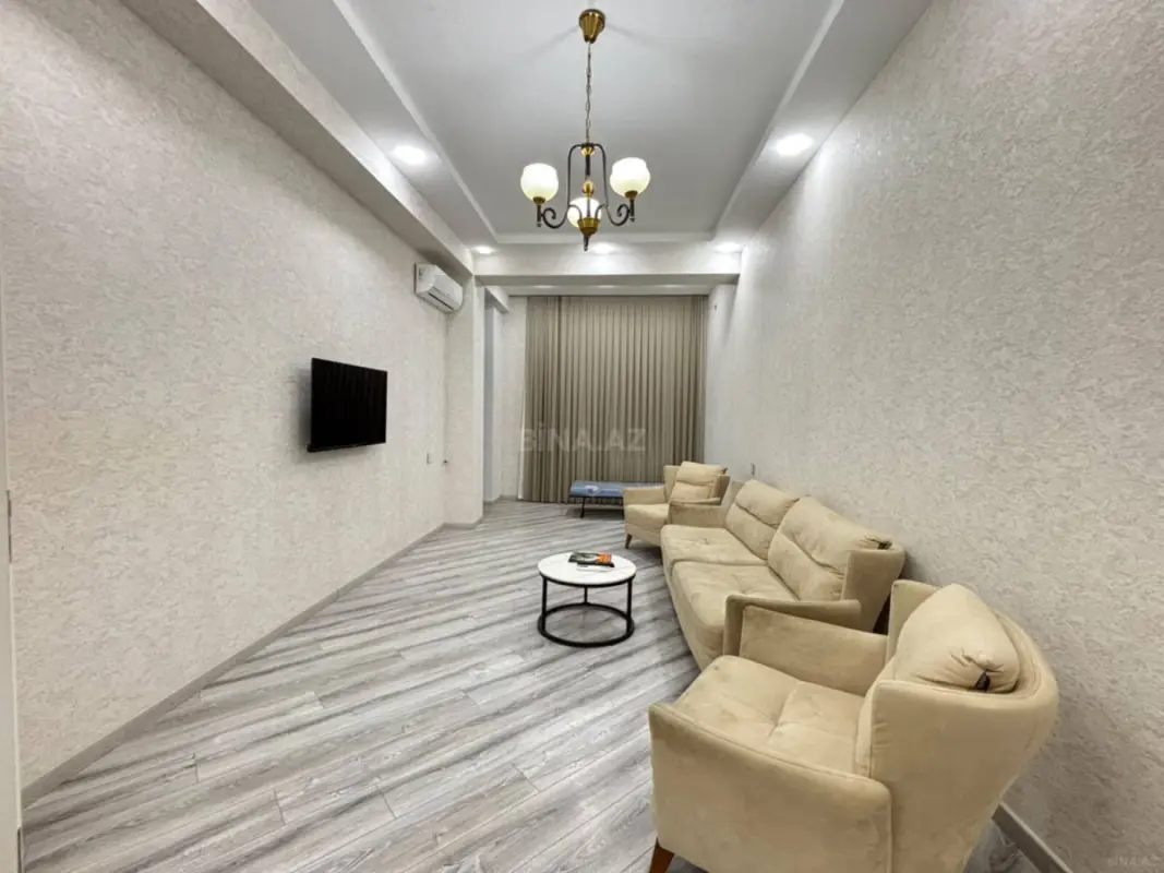 Kirayə verilir 2 otaqlı mənzil 95 m²