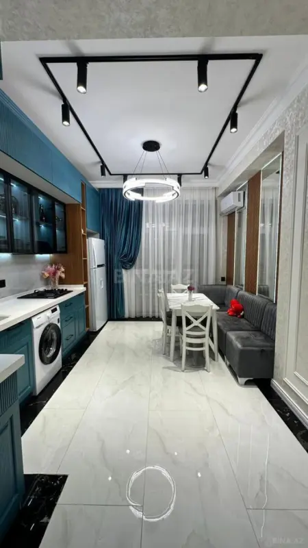 Satılır 3 otaqlı mənzil 145 m²