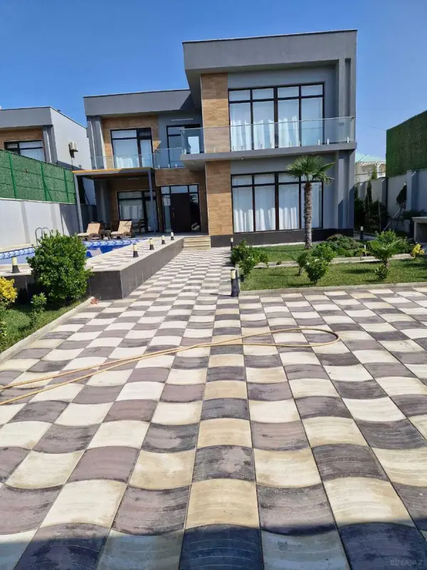 Kirayə verilir 6 otaqlı həyət evi 250 m²