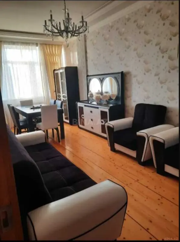 Kirayə verilir 2 otaqlı mənzil 75 m²