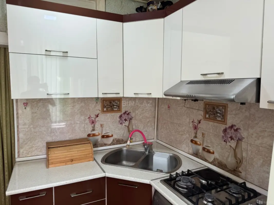 Kirayə verilir 2 otaqlı mənzil 68 m²