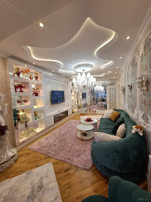 Satılır 4 otaqlı mənzil 105 m²