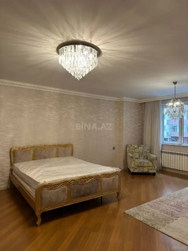 Kirayə verilir 3 otaqlı mənzil 140 m²