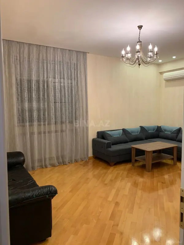 Kirayə verilir 2 otaqlı mənzil 85 m²