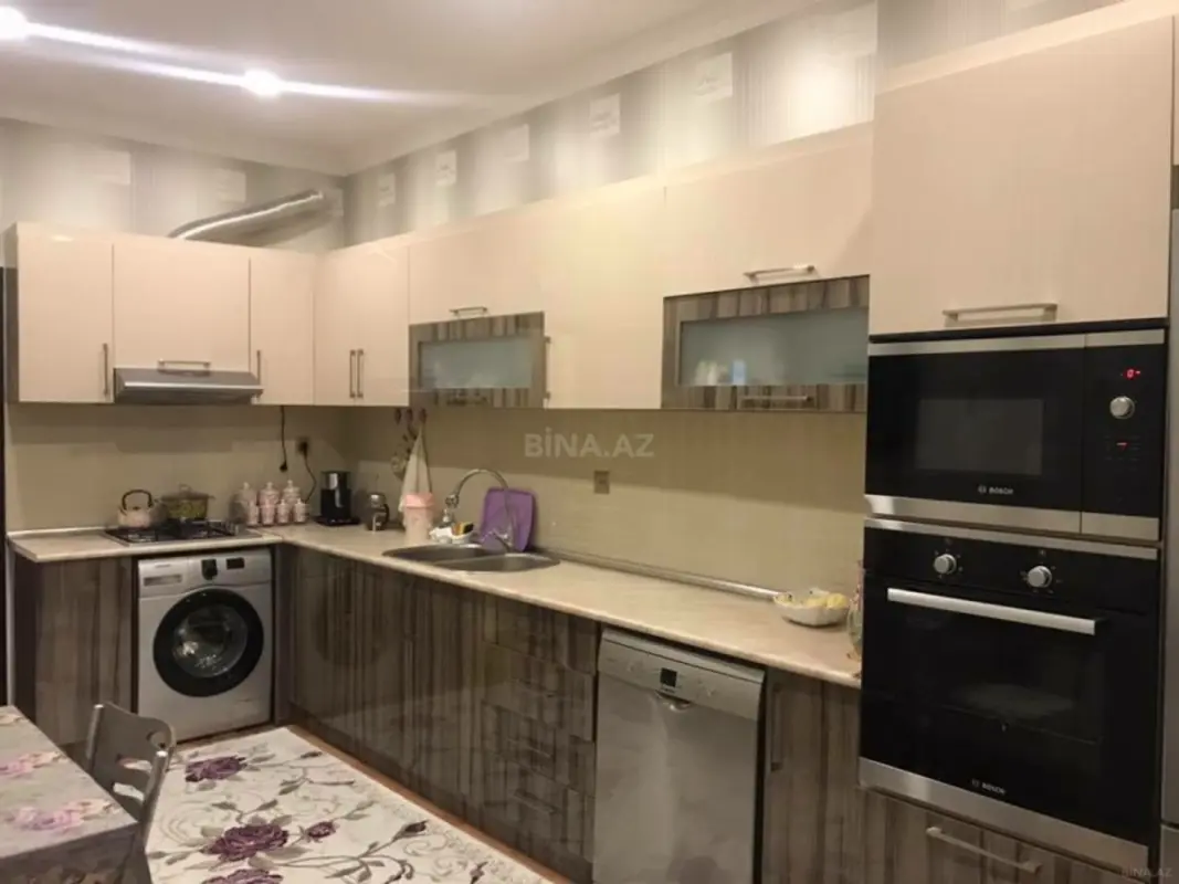 Satılır 3 otaqlı mənzil 101 m²