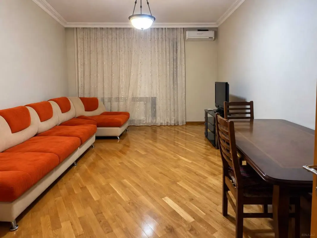 Kirayə verilir 3 otaqlı mənzil 95 m²