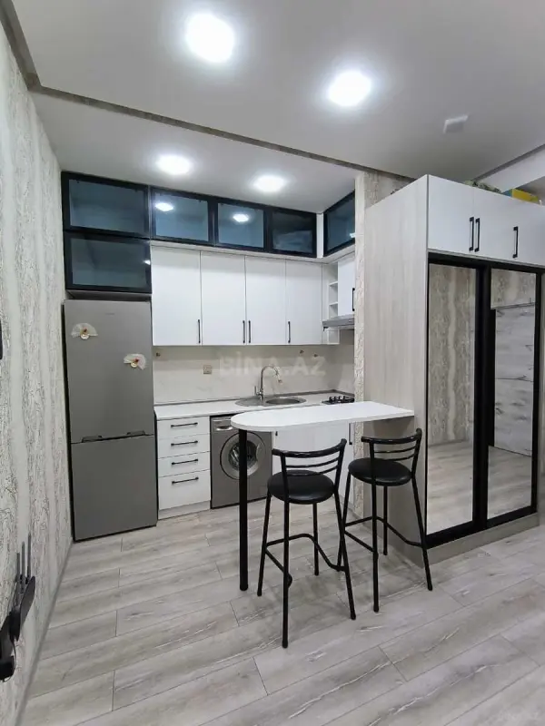 Kirayə verilir 2 otaqlı mənzil 65 m²