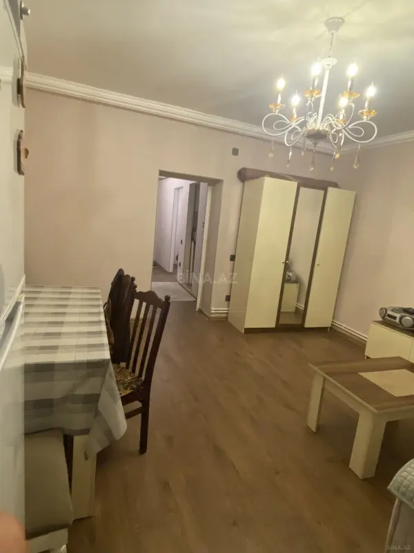 Kirayə verilir 2 otaqlı mənzil 50 m²