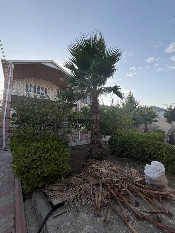 Satılır 5 otaqlı həyət evi 165 m²