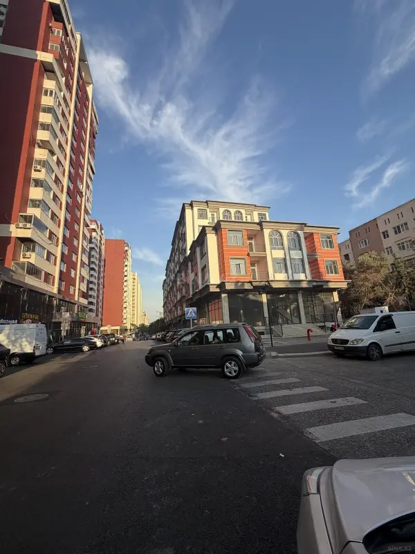 Kirayə verilir 2 otaqlı mənzil 85 m²