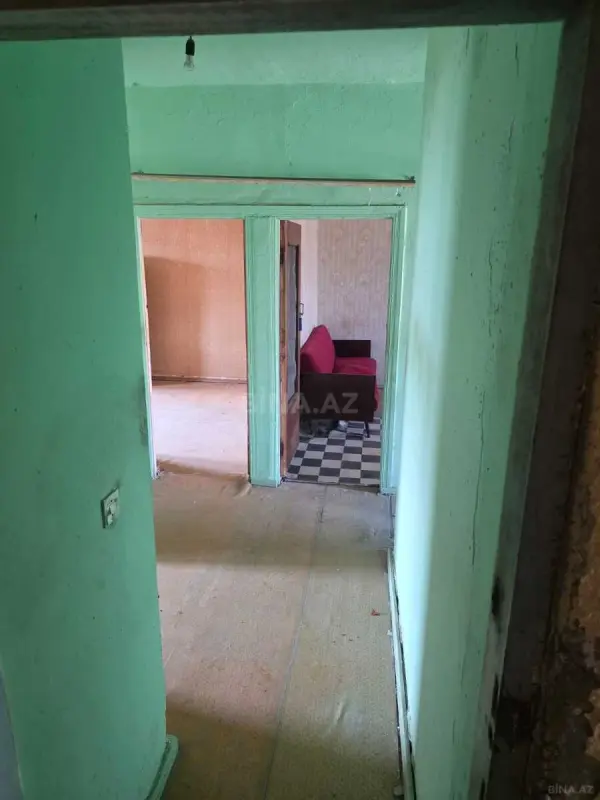 Satılır 4 otaqlı mənzil 110 m²