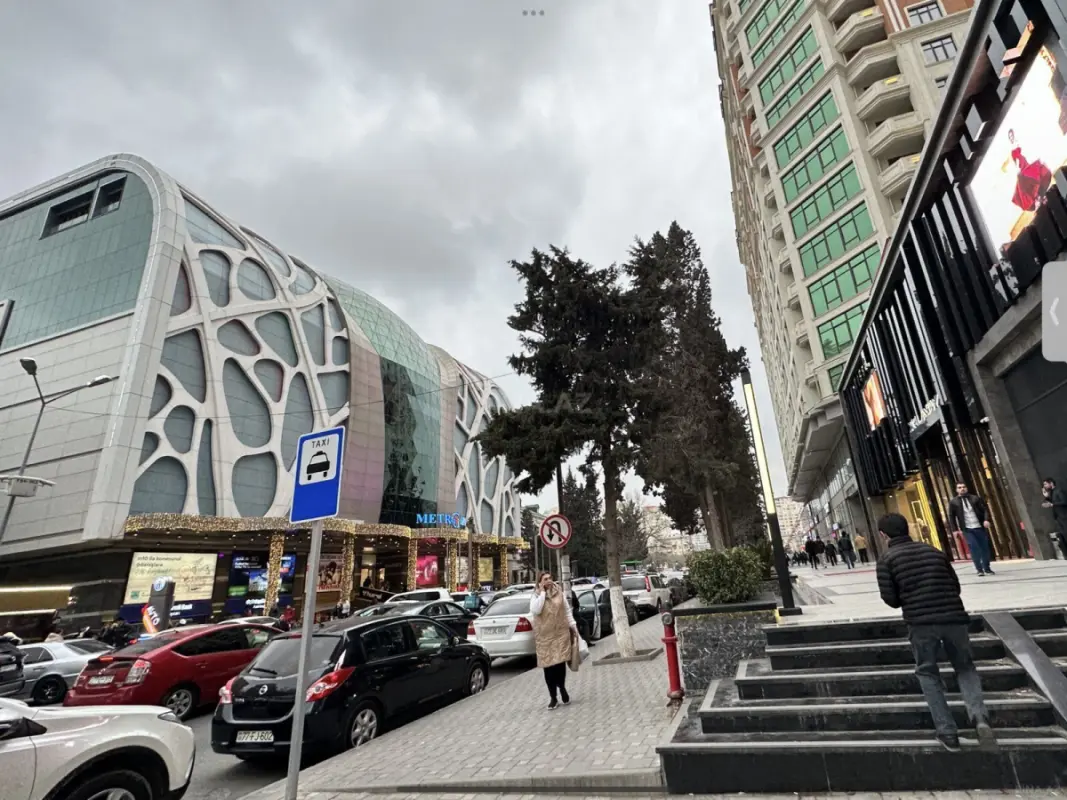 Kirayə verilir obyekt 250 m²