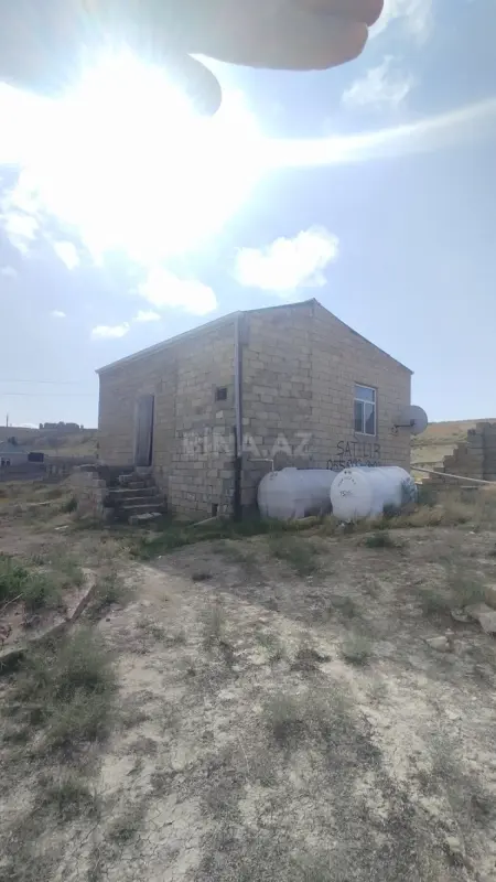 Satılır 2 otaqlı həyət evi 60 m²