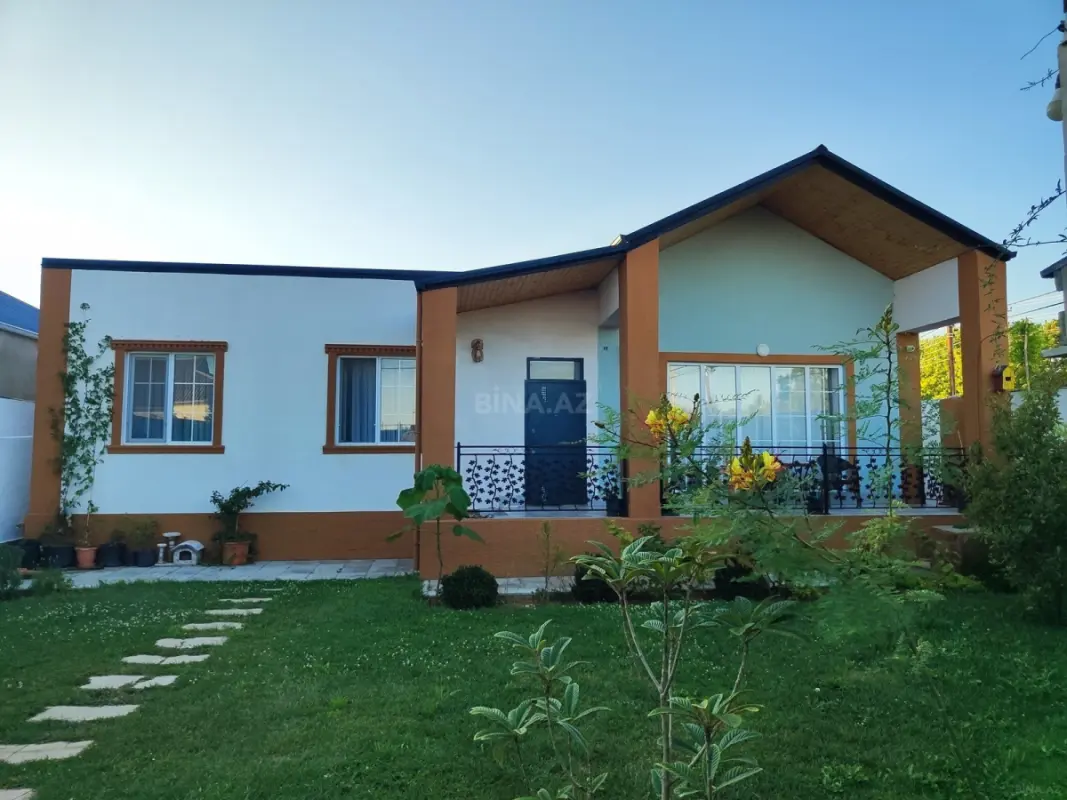 Satılır 5 otaqlı həyət evi 155 m²