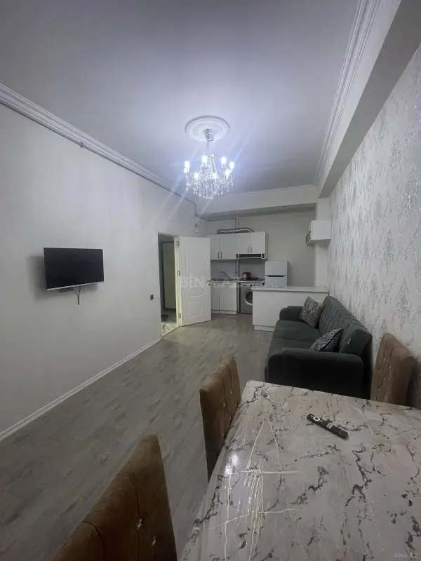 Kirayə verilir 2 otaqlı mənzil 45 m²
