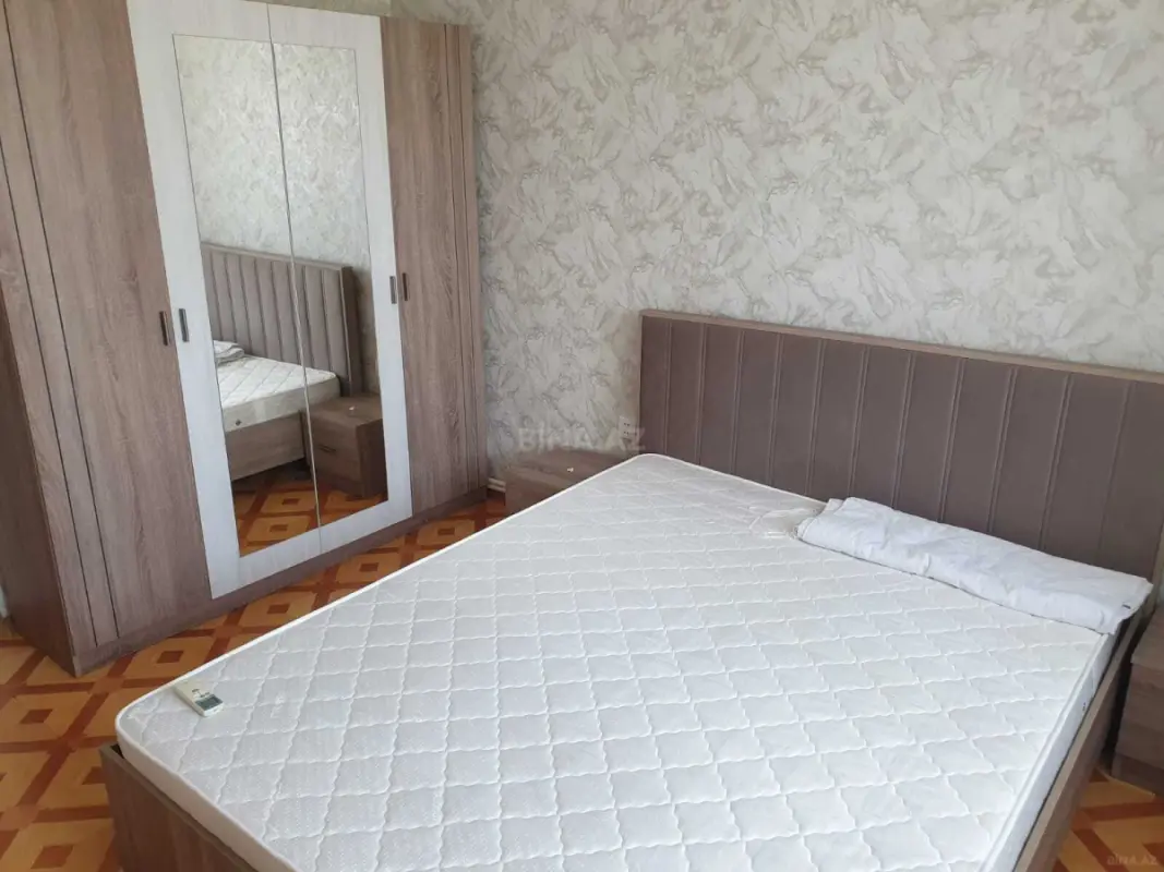 Kirayə verilir 2 otaqlı mənzil 65 m²
