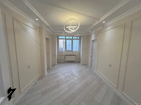 Satılır 4 otaqlı mənzil 100 m² — Bakı 4 otaq 100.00 m²