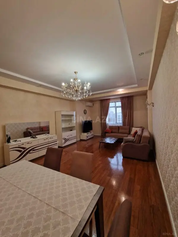 Kirayə verilir 4 otaqlı mənzil 190 m²