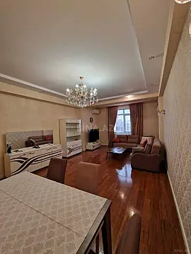 Kirayə verilir 4 otaqlı mənzil 190 m² — Bakı 4 otaq 190.00 m²