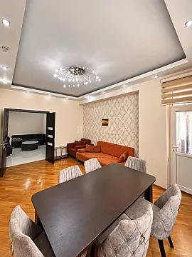 Kirayə verilir 3 otaqlı mənzil 120 m² — Bakı 3 otaq 120.00 m²
