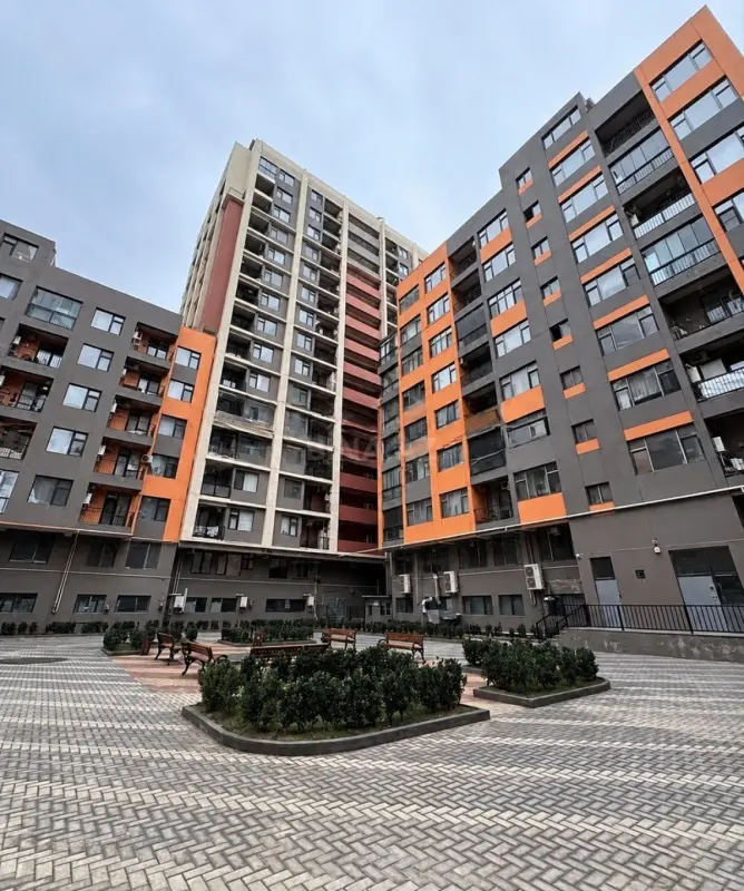 Kirayə verilir 2 otaqlı mənzil 70 m²