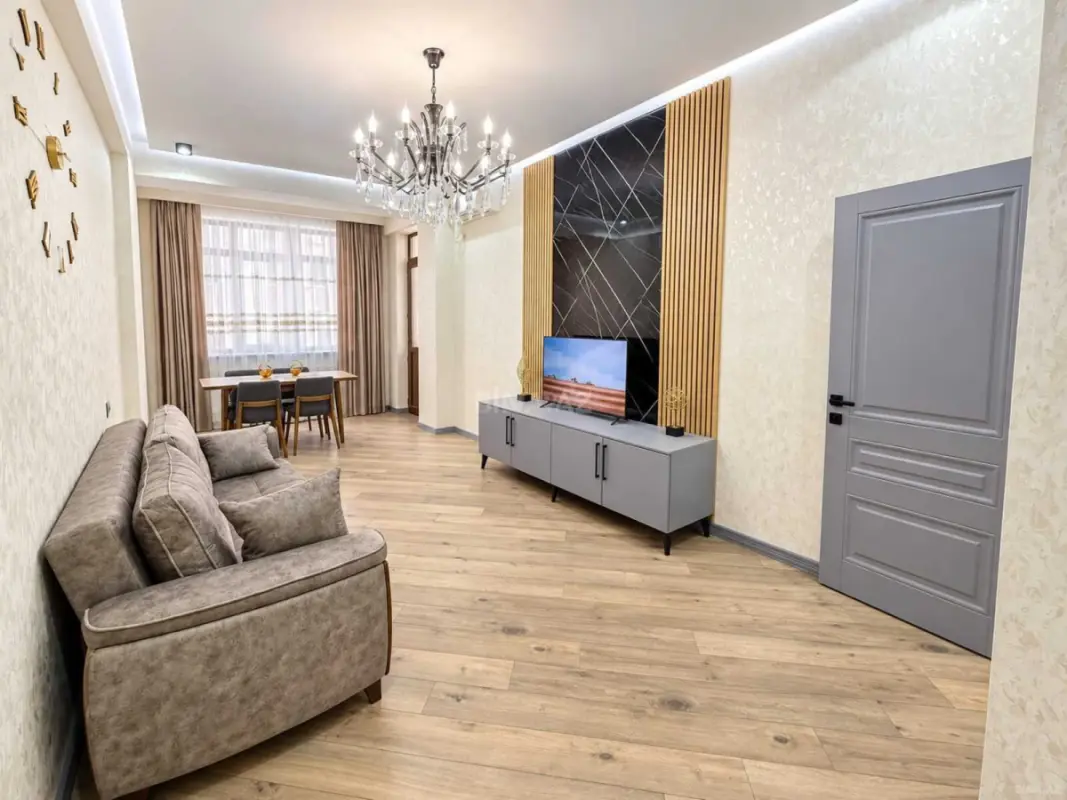 Kirayə verilir 3 otaqlı mənzil 110 m²