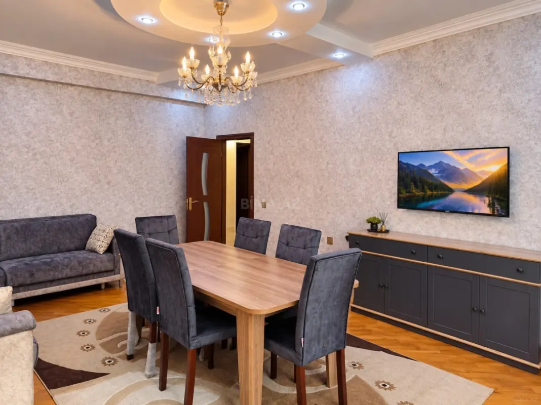Kirayə verilir 2 otaqlı mənzil 100 m²