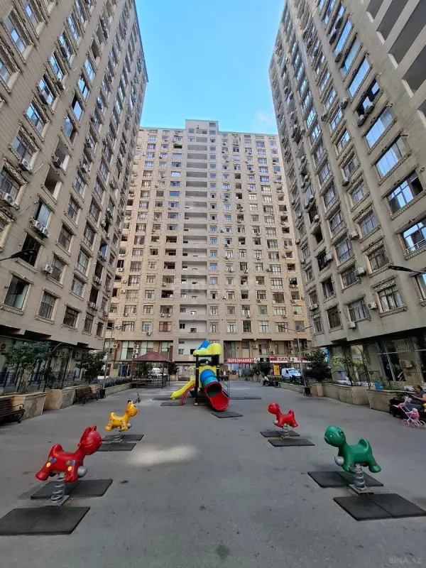 Satılır 3 otaqlı mənzil 120 m²