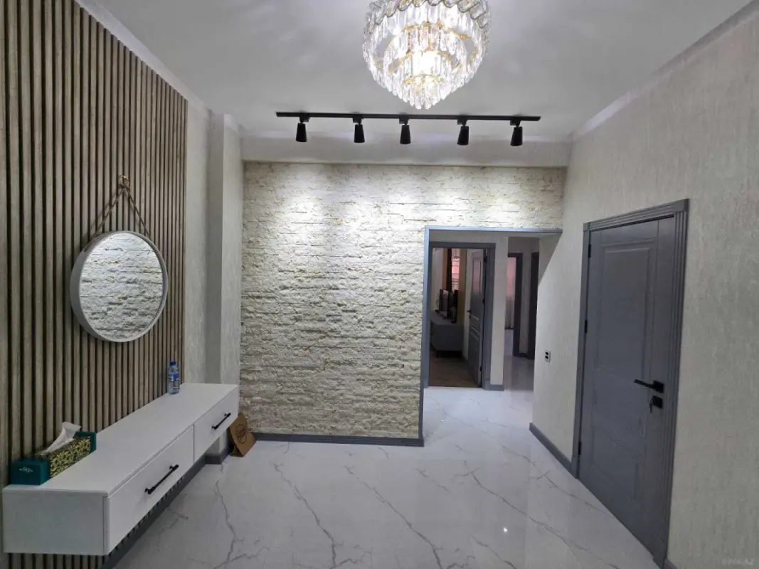 Kirayə verilir 3 otaqlı mənzil 105 m²