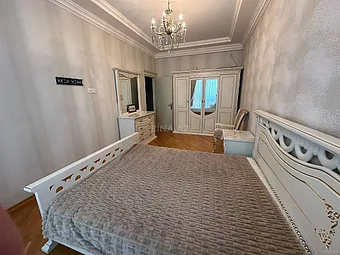 Kirayə verilir 3 otaqlı mənzil 130 m² — Bakı 3 otaq 130.00 m²