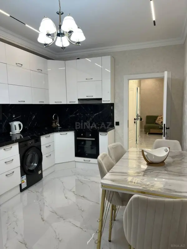 Kirayə verilir 2 otaqlı mənzil 75 m²