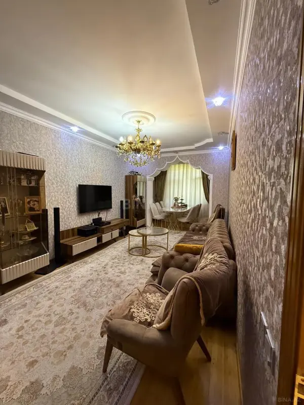 Satılır 3 otaqlı mənzil 110 m²