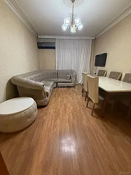 Kirayə verilir 3 otaqlı mənzil 70 m² — Bakı, Yasamal 3 otaq 70.00 m²