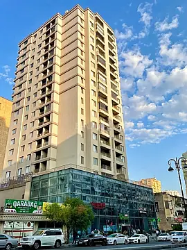 Satılır 3 otaqlı mənzil 97 m² — Bakı, İnşaatçılar 3 otaq 97.00 m²