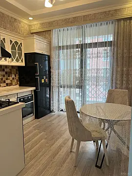 Kirayə verilir 2 otaqlı mənzil 85 m² — Bakı, Nərimanov 2 otaq 85.00 m²