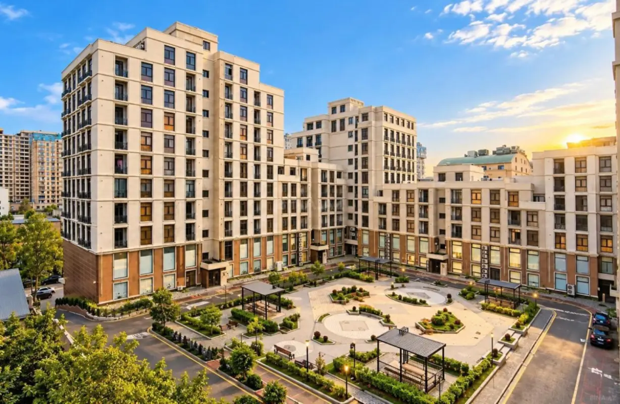 Satılır 4 otaqlı mənzil 128 m²