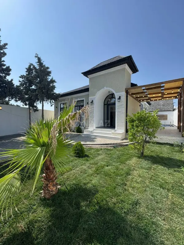 Satılır 4 otaqlı həyət evi 140 m²